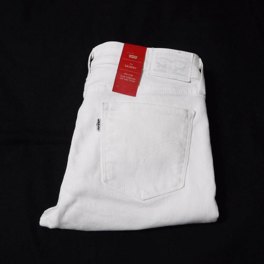 Levi's 711 White Skinny Jeans Womens Size 28